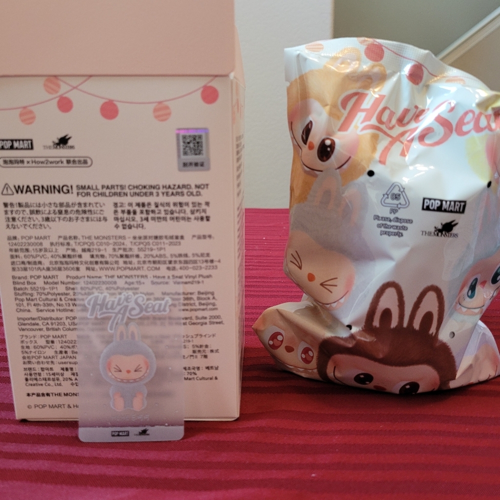 Have a Seat Labubu: HeHe (Bag Sealed) - Picture 5 of 8